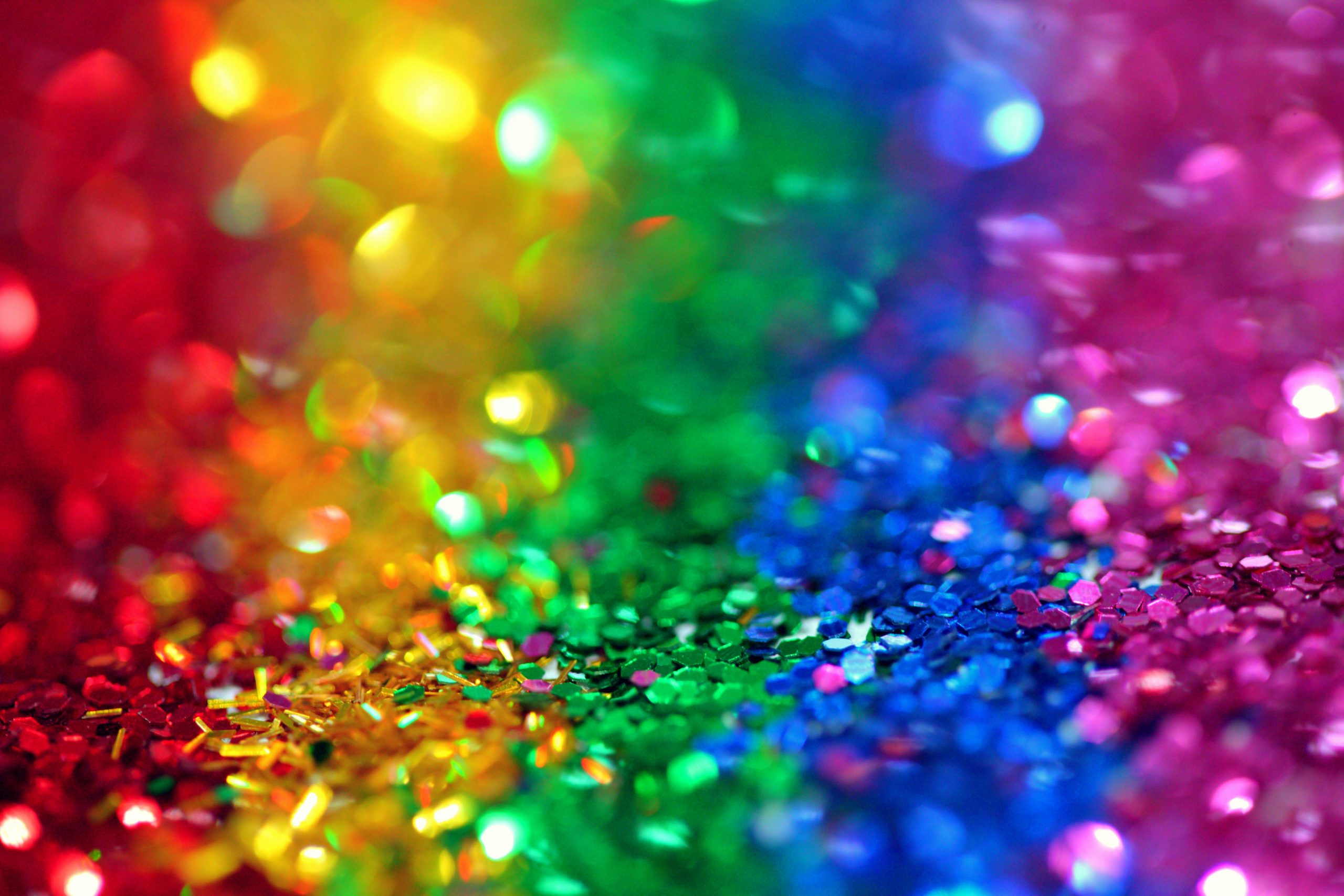 Bunt, divers, lustig – die 26. Wiener Regenbogenparade